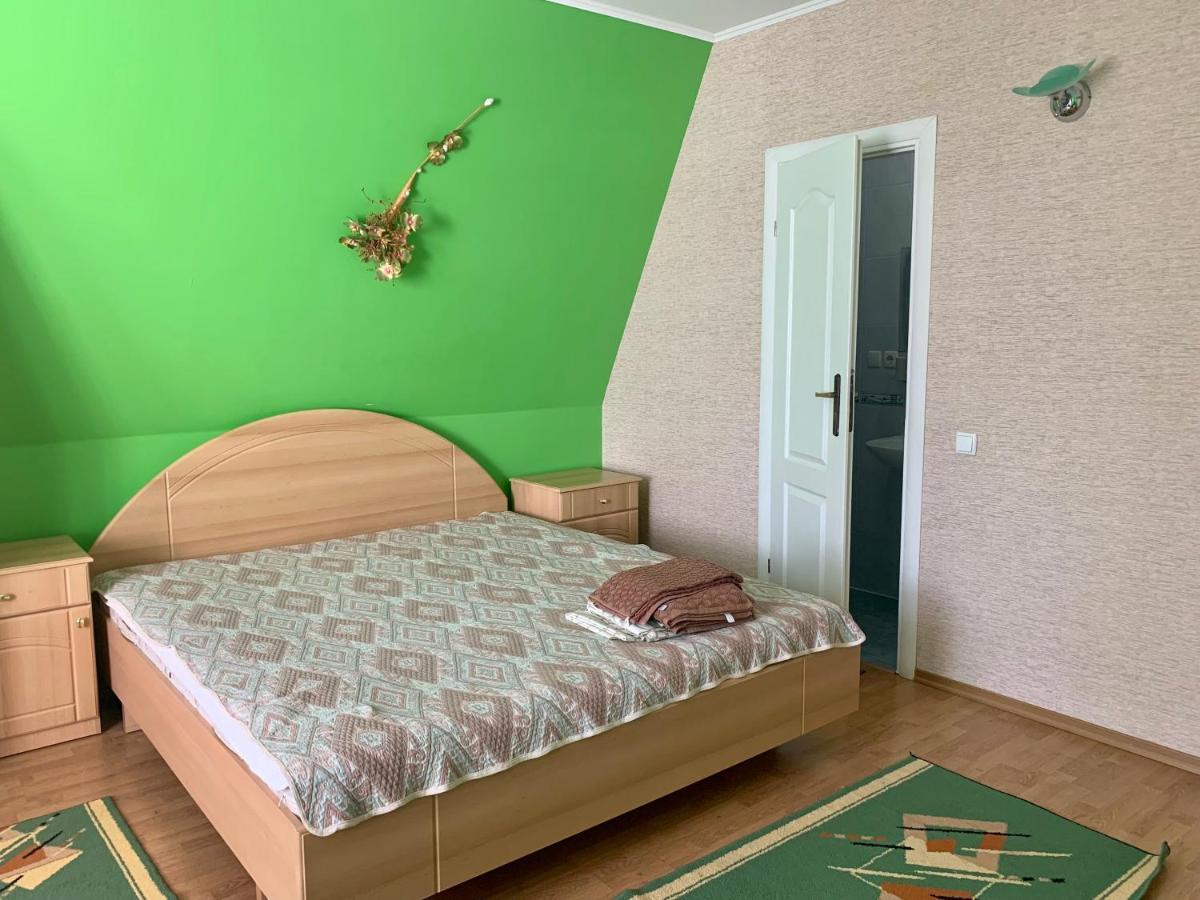 Bed and Breakfast Комфортабельный Коттедж Sviťaz Exteriér fotografie