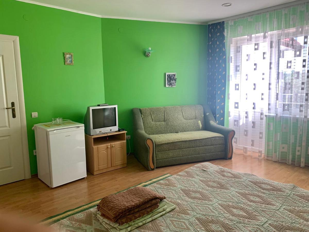 Bed and Breakfast Комфортабельный Коттедж Sviťaz Exteriér fotografie
